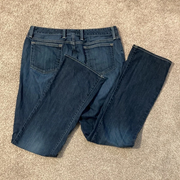 NWOT Eddie Bauer Classic Barely Boot Denim Jeans 14L - Picture 1 of 15